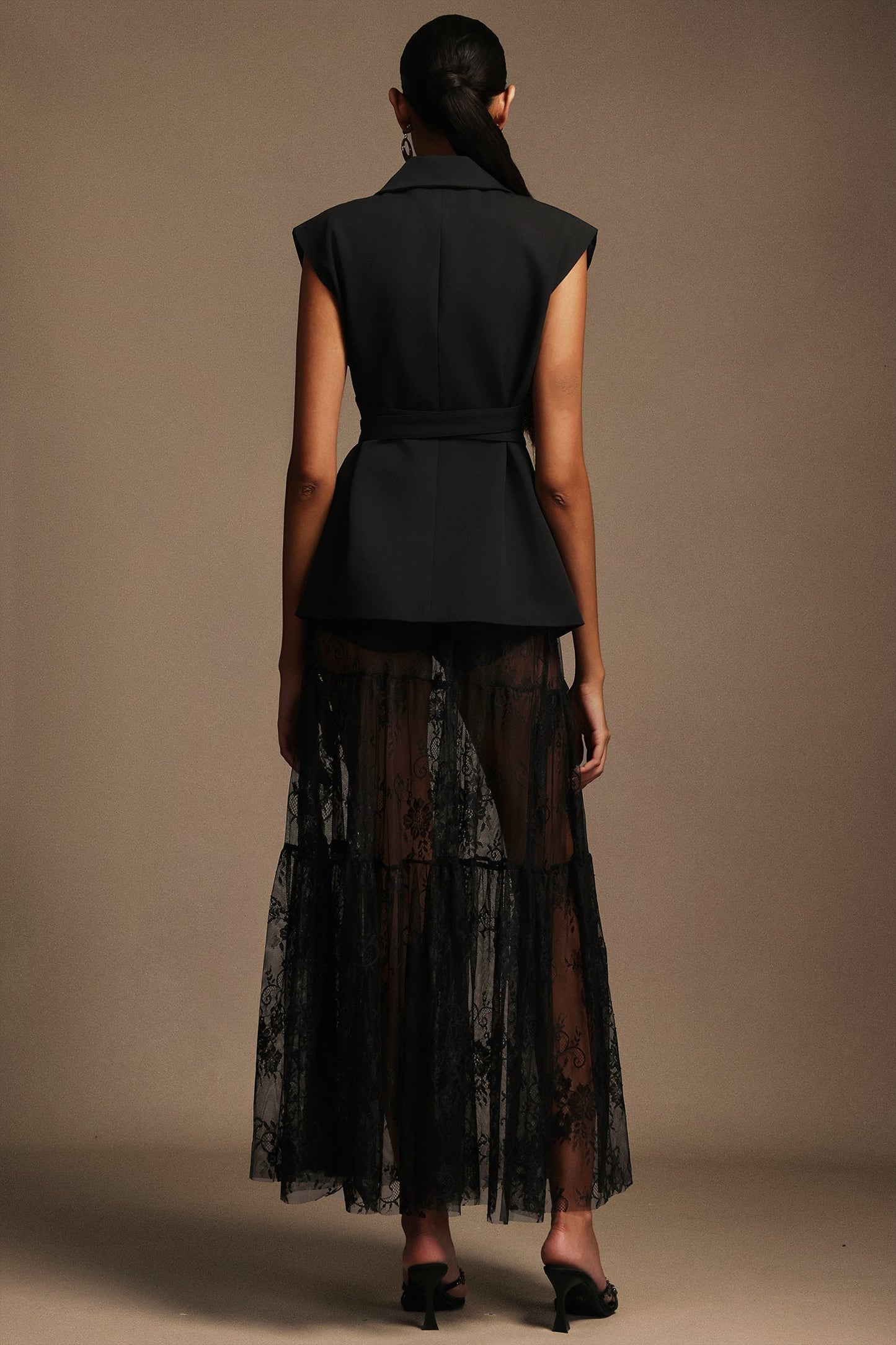 DALIA - Mouwloze topjas met reverskraag