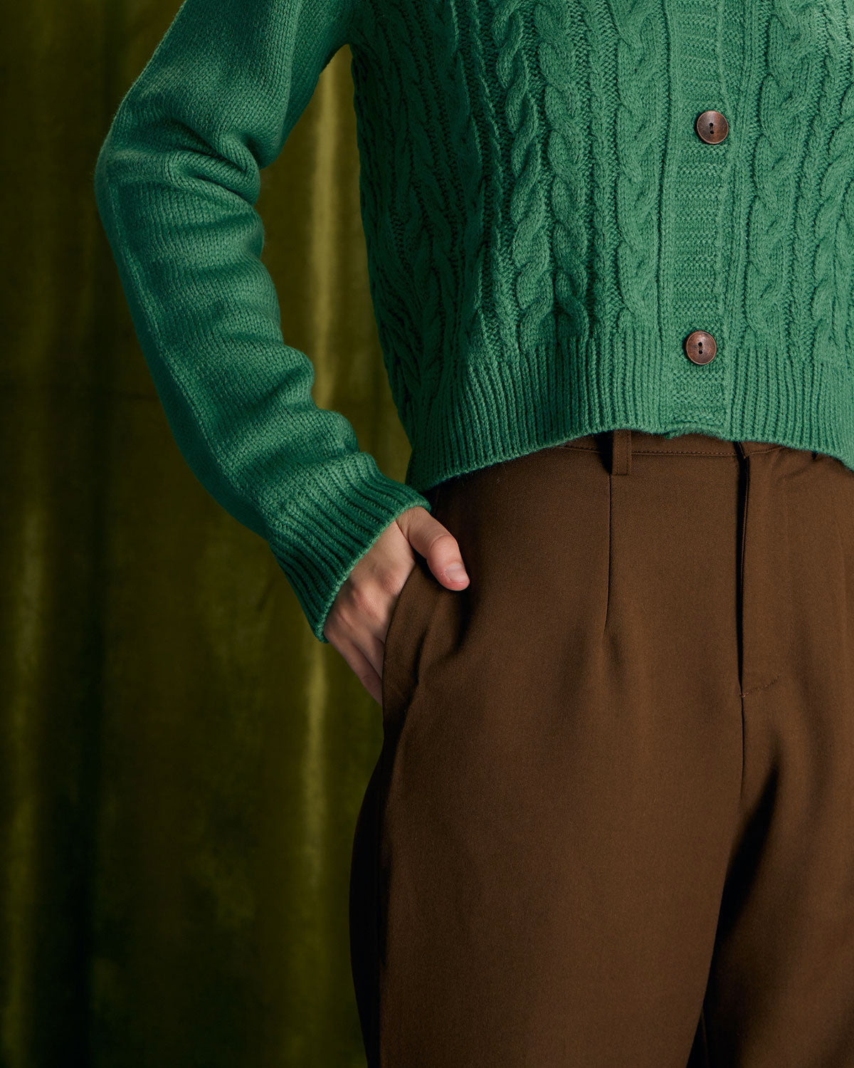 DALIA - Spodnie z wysokim stanem w kolorze kawy