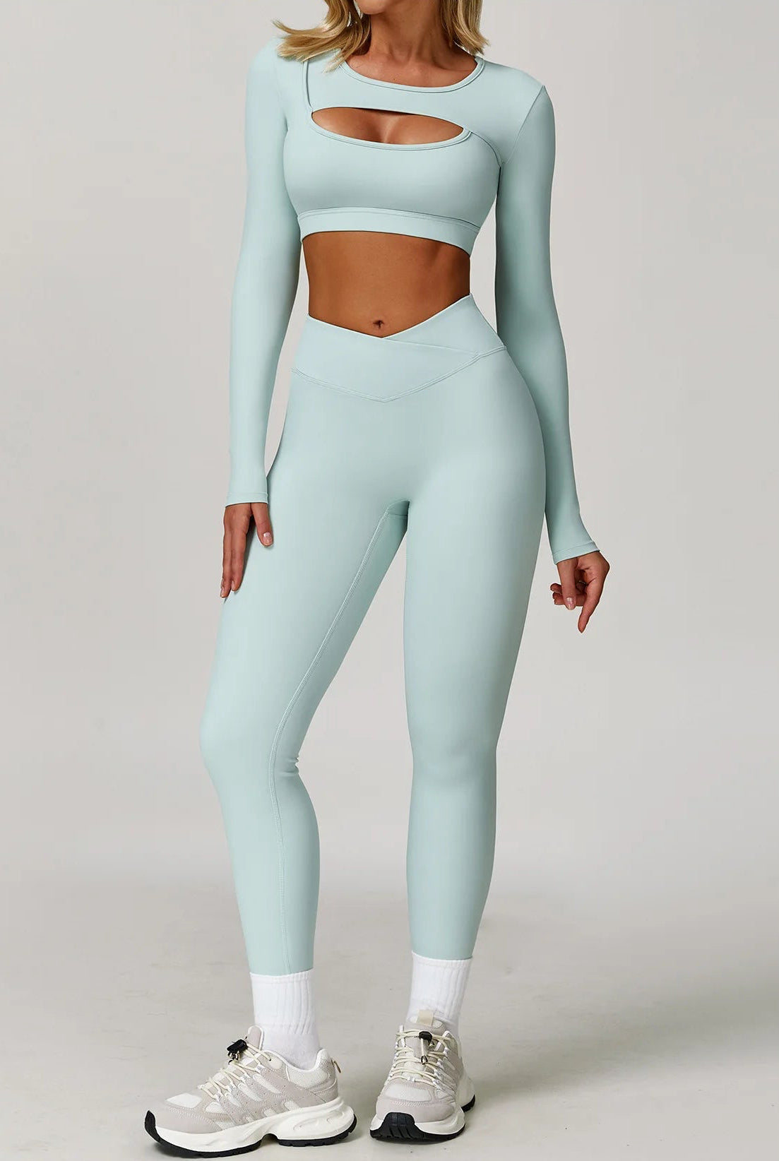 DALIA - Set met lange mouwen en uitsnijdingen