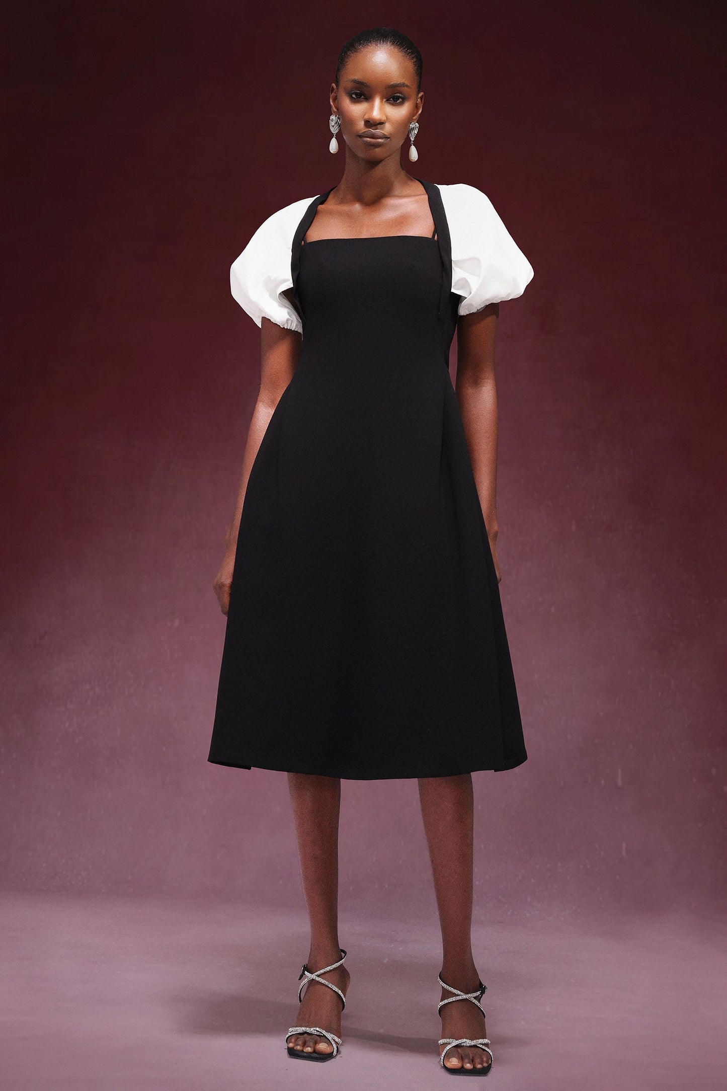 DALIA - Square-cut collar Midi Dress