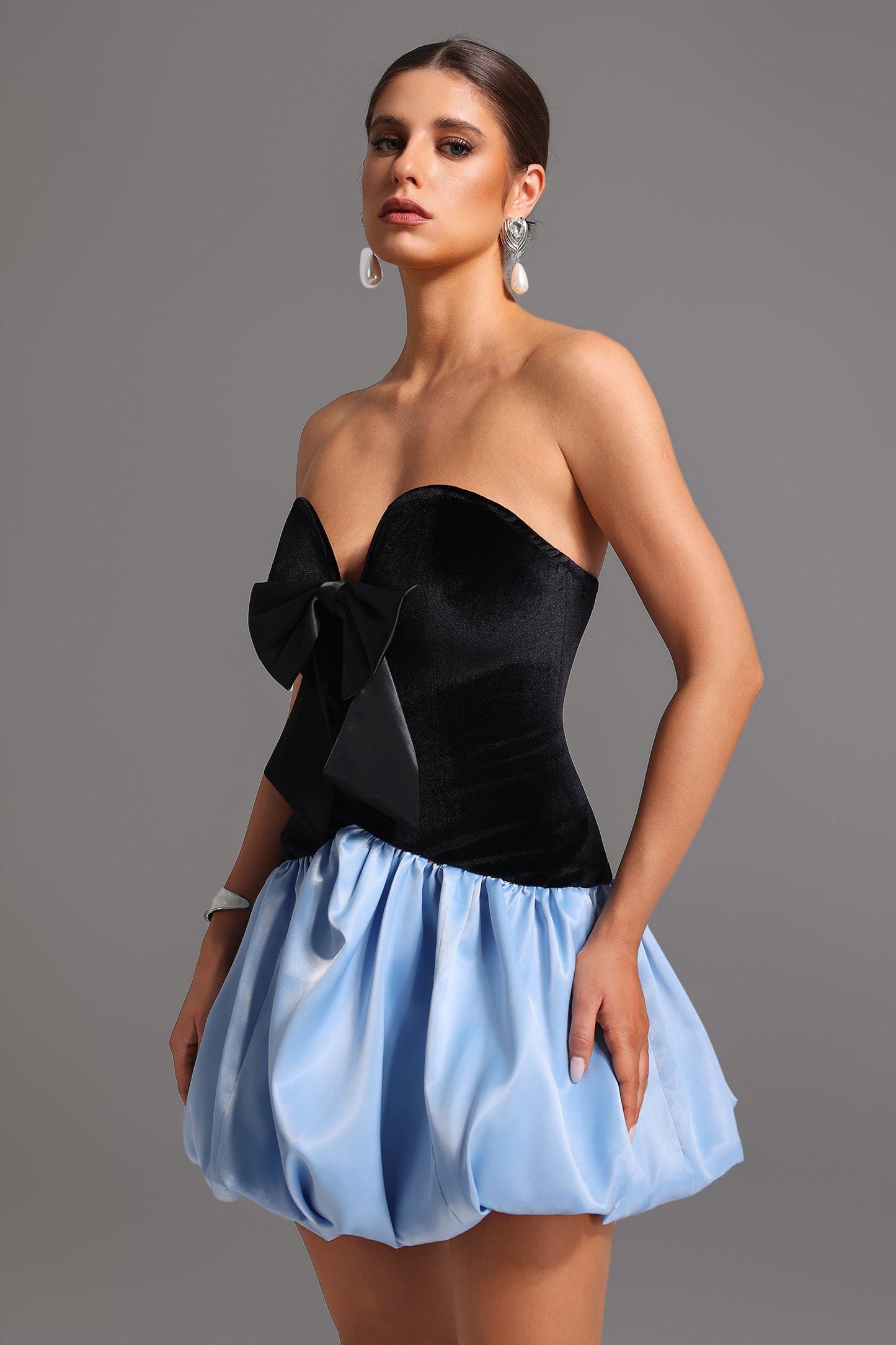 DALIA - Vla Strapless Deep-V Mini Dress