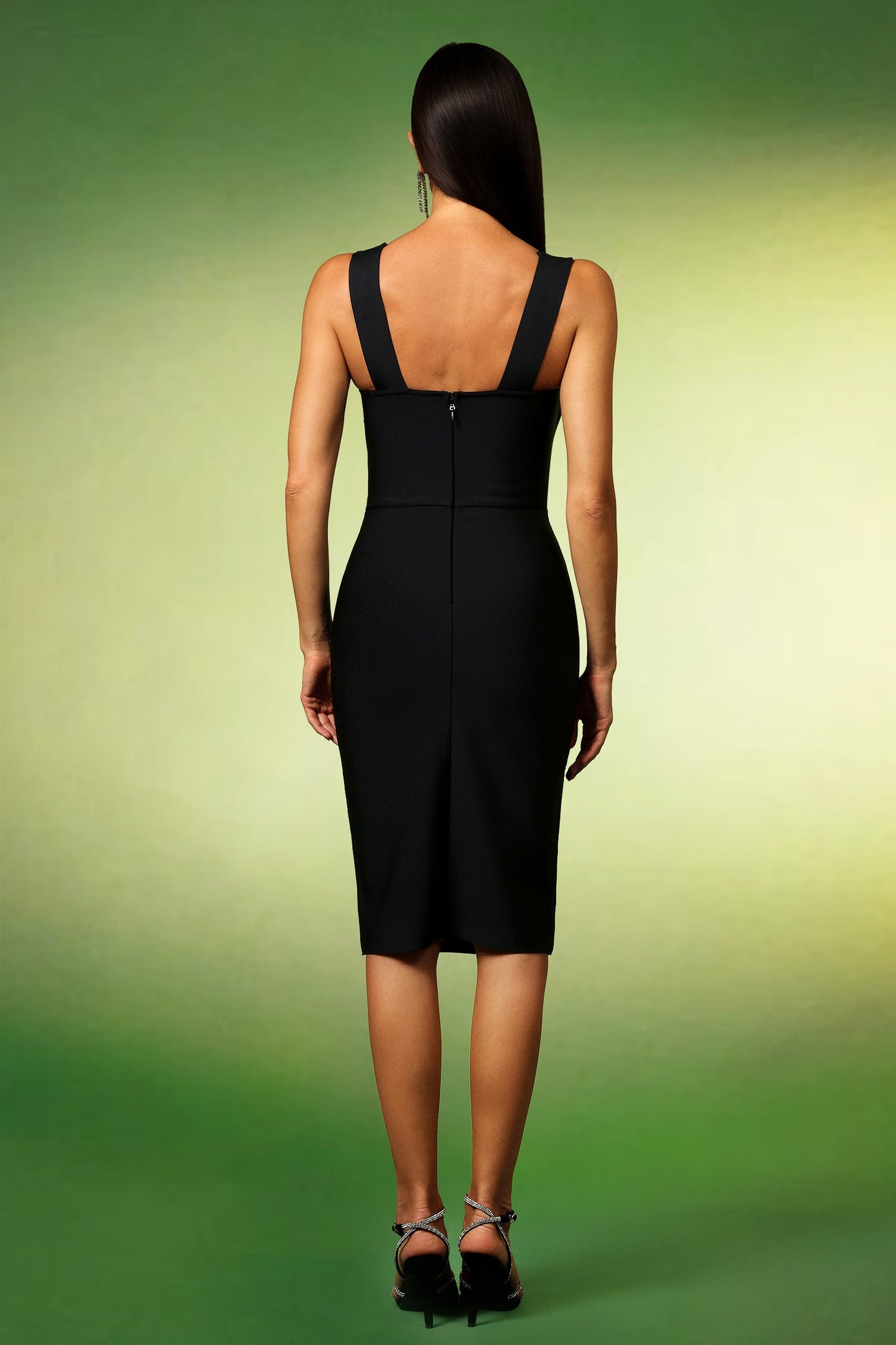 DALIA - Loka Sleeveless V-Neck Bandage Midi Dress