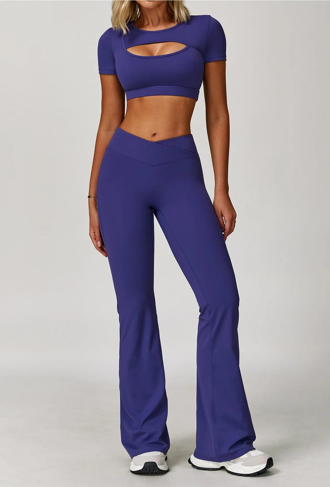DALIA - Short Sleeve & Fair Trousers