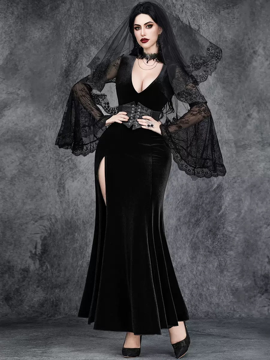 DALIA – Gothic Lace Maxi Dress