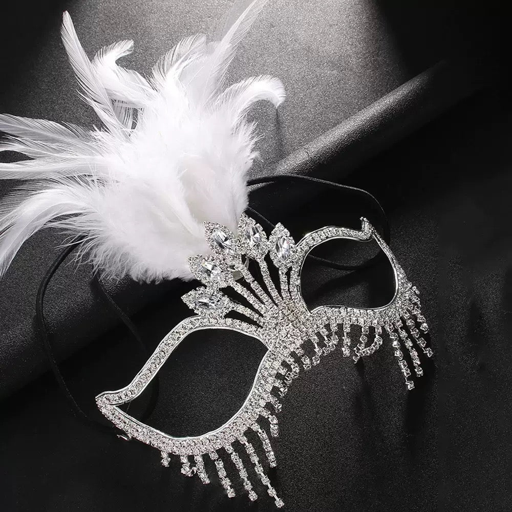 DALIA - Luxury Feather Masquerade Mask