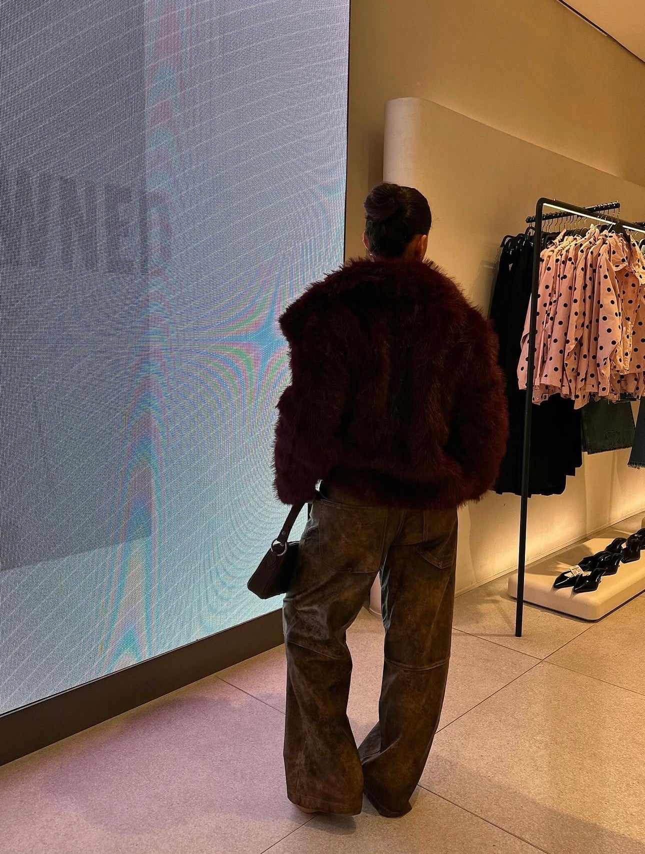 DALIA - Wolfe Fur Coat - Cherry