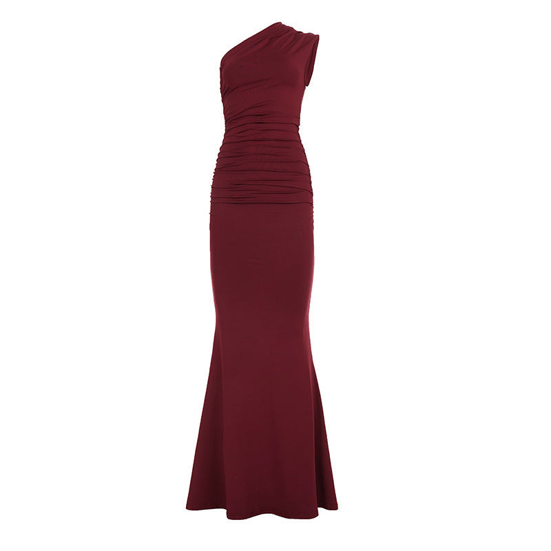 DALIA - Bordeauxrode maxi-jurk met één schouder 