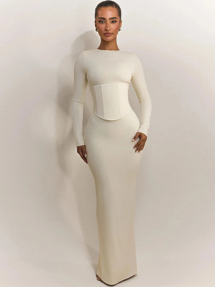 DALIA - Dopasowana sukienka maxi z wysokim stanem i rozcięciem 