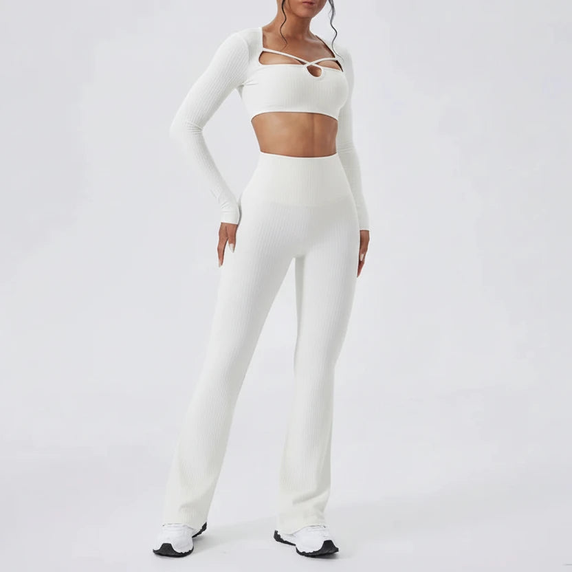 DALIA - Top en broekset met uitsnijdingen