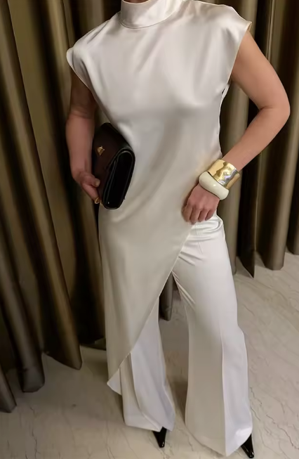 DALIA - Chic Asymmetrical Satin Top