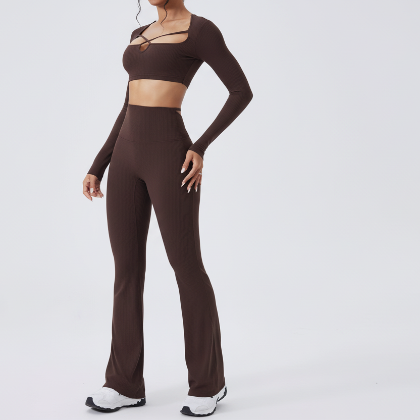 DALIA - Top en broekset met uitsnijdingen