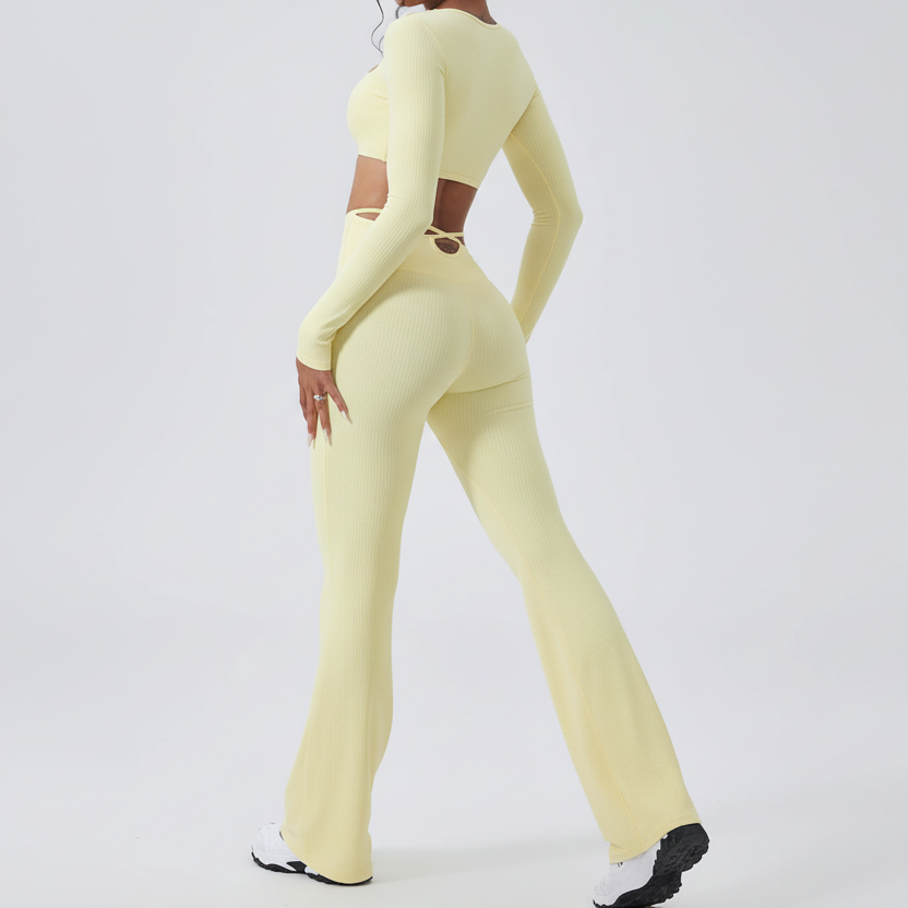 DALIA - Top en broekset met uitsnijdingen