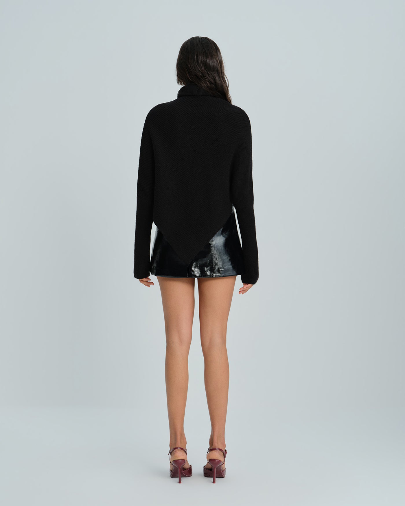 DALIA - Zwarte trui met vleermuismouwen en schildpadmotief